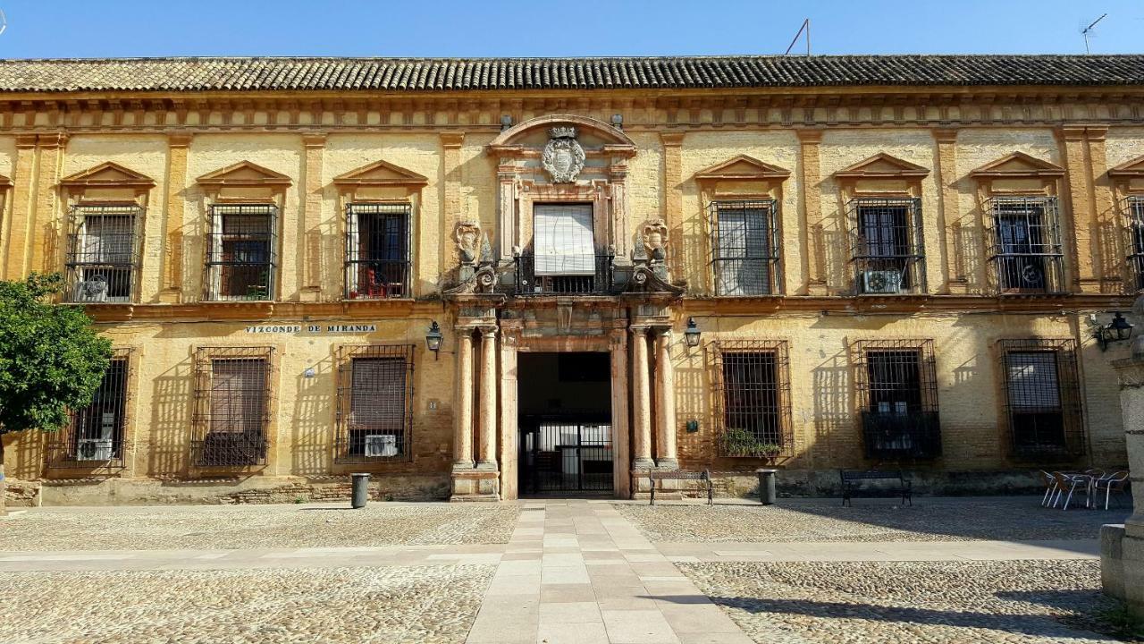 Duplex Palacio Del Vizconde Cordoba Exterior photo